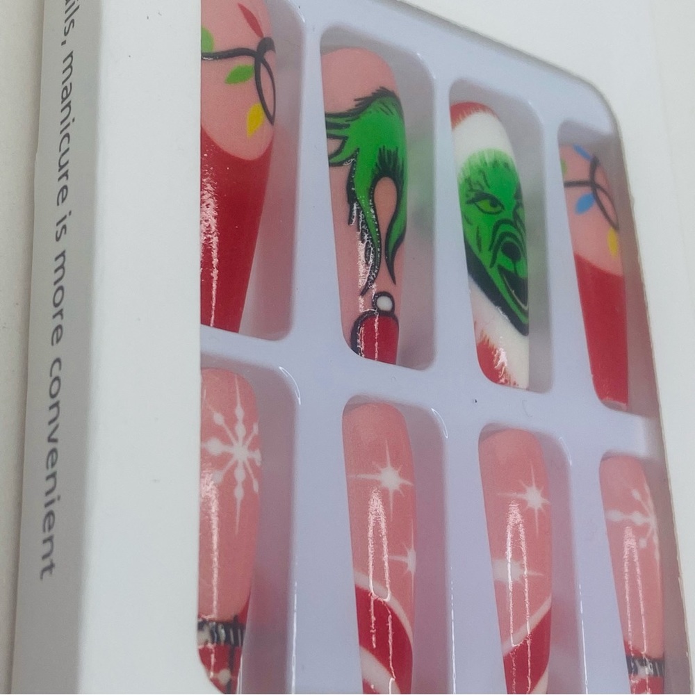 Press On Nails - Picture 5 of 5
